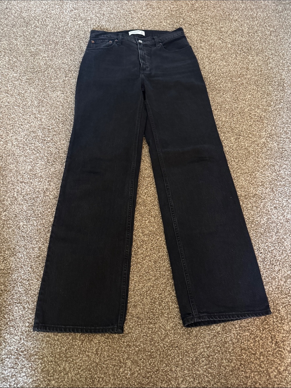 Abercrombie The 90’s Relaxed Jean High Rise | 27